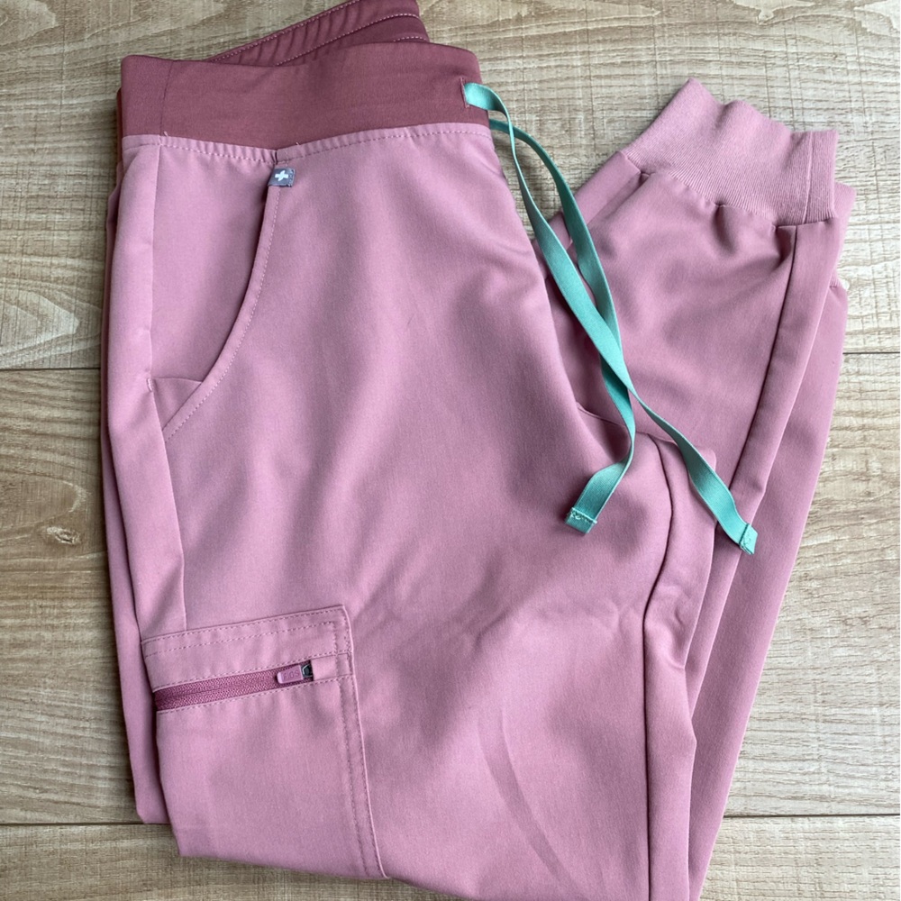 Figs Pink Athletic Shorts for Active Comfort
